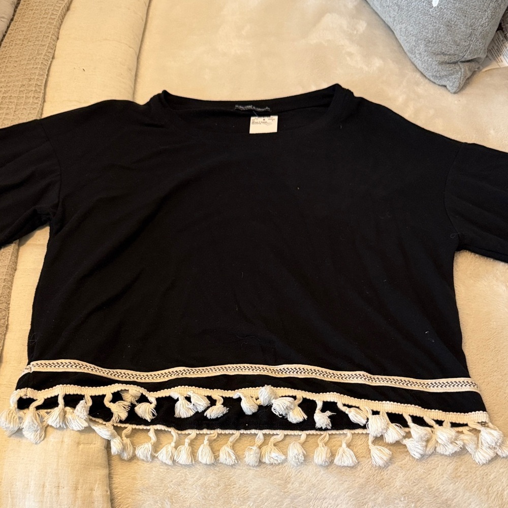 Harlowe & Graham Black Top with White Fringe